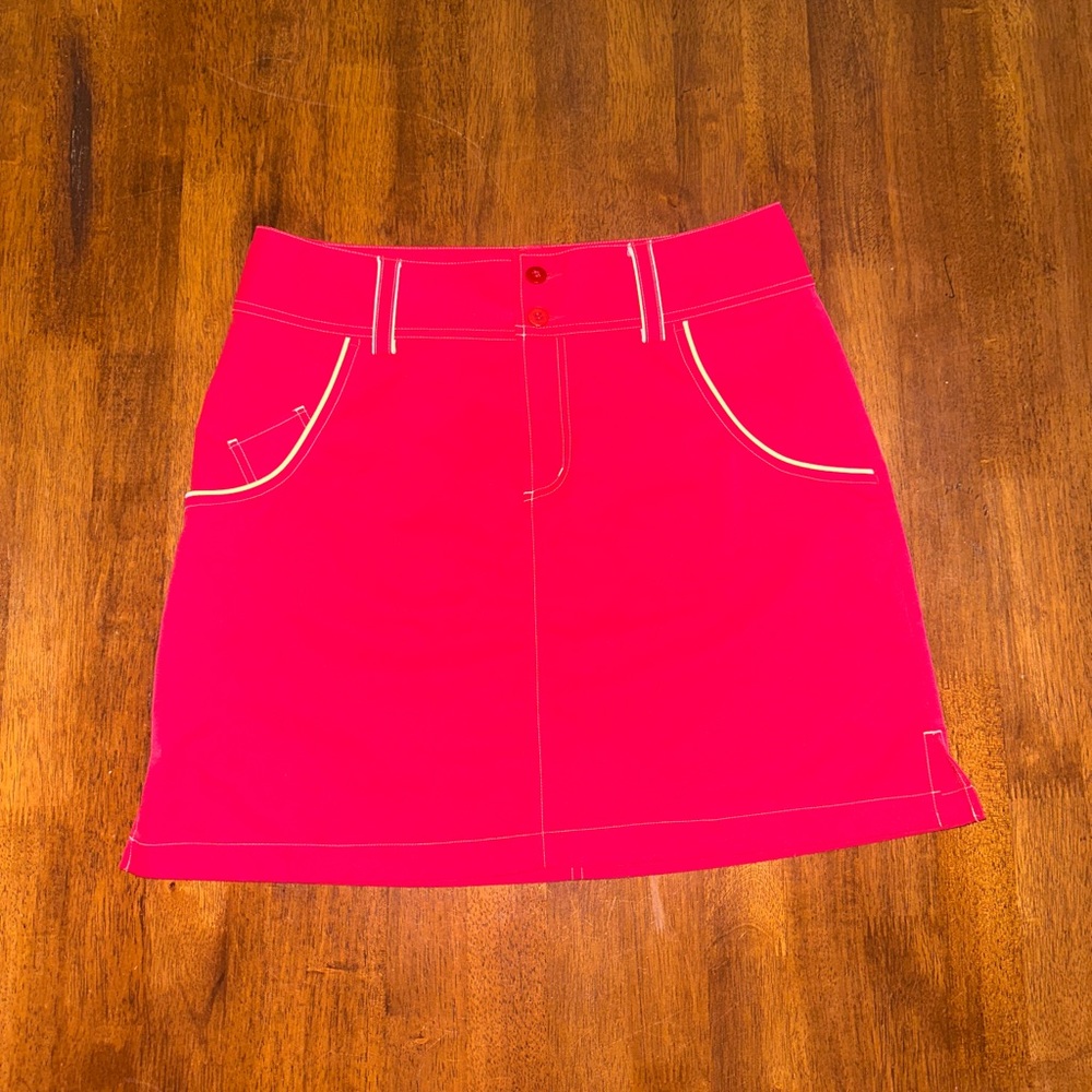Adidas ClimaCool Golf Skirt Sz 4. Red with white trim
